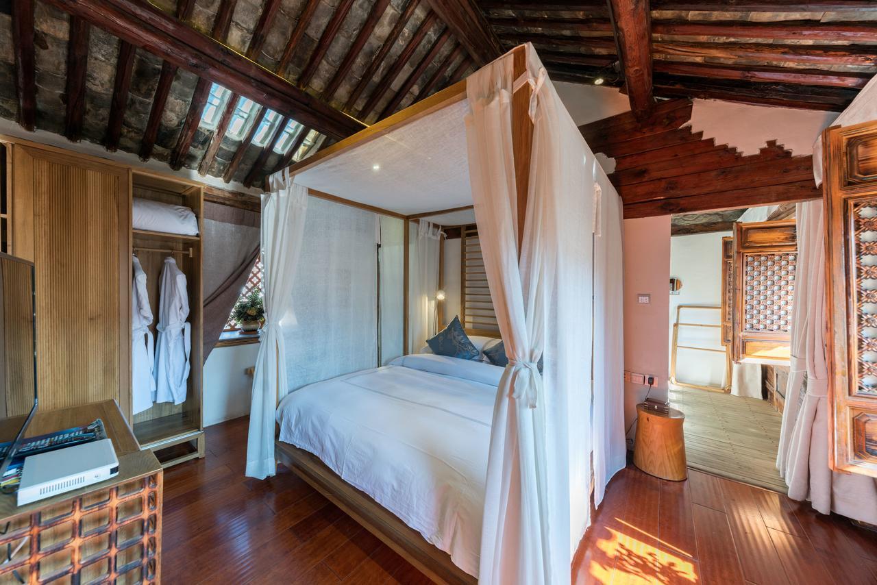 Dali Old Courtyard Boutique Hotel 5*